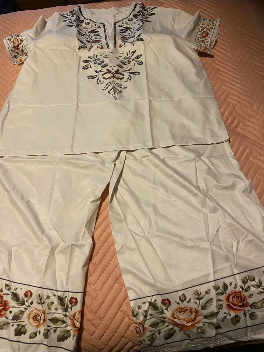 Woman’s White Floral Embroidered Pantsuit Set